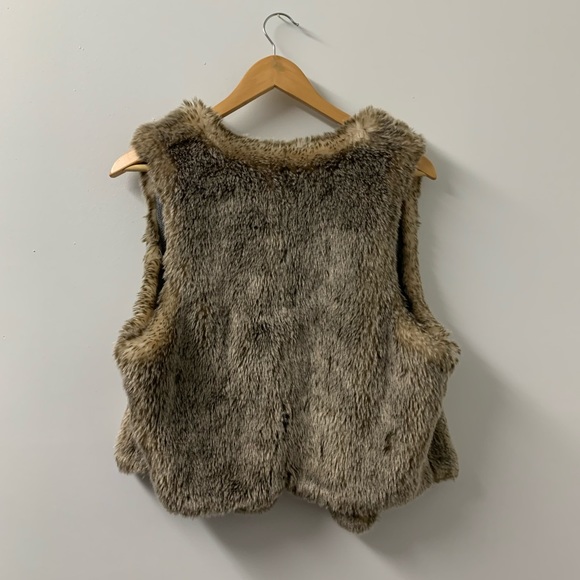 Aerie Faux Fur Vest - Picture 3 of 4